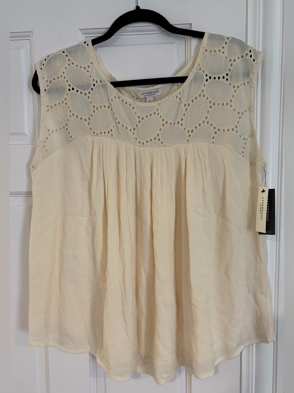 Liverpool. Cream (Vanilla). Eyelet Yoke Sleeveless Top. Medium. NWT